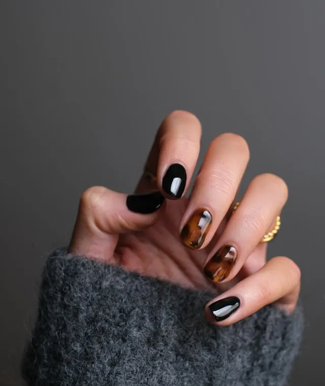 Nail salon